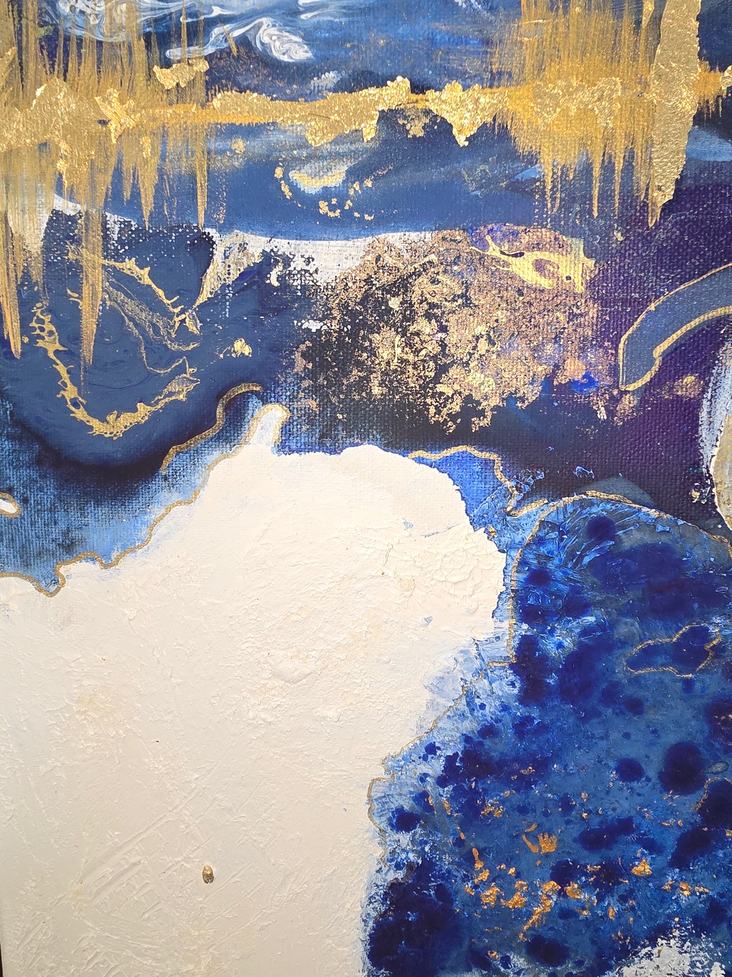 The Echo of the blue
