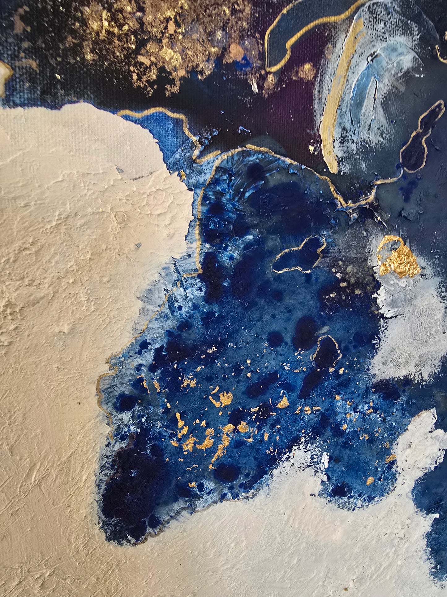 The Echo of the blue
